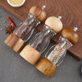 Manual salt and pepper grinder with ceramic core